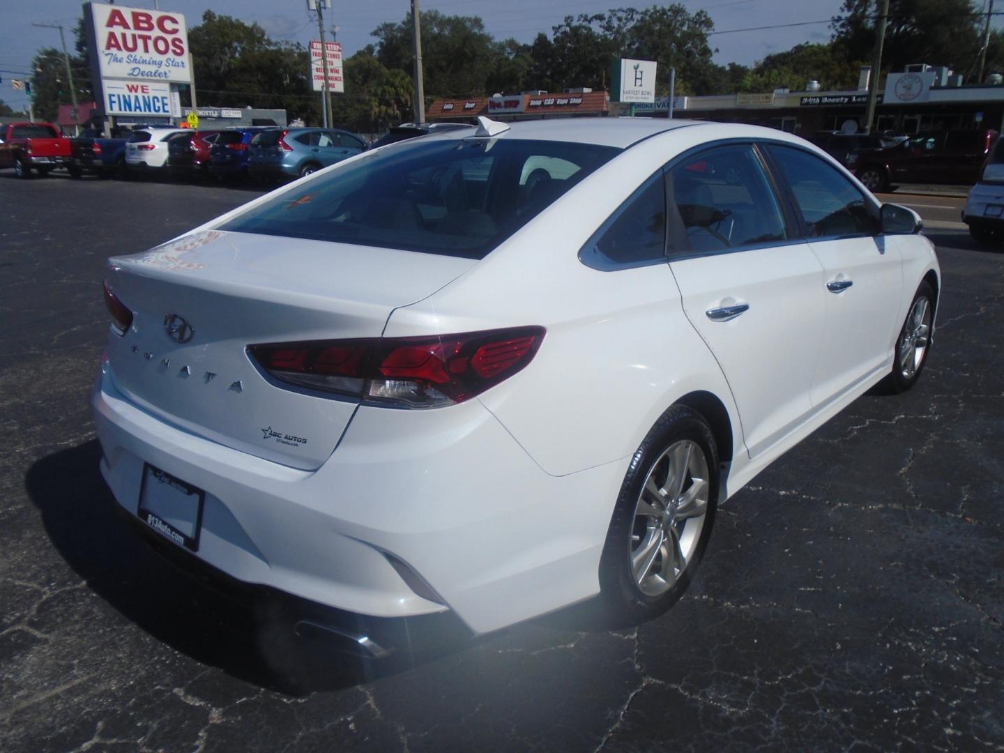 2019 Hyundai Sonata (5NPE34AF5KH) , located at 6112 N Florida Avenue, Tampa, FL, 33604, (888) 521-5131, 27.954929, -82.459534 - Photo#3